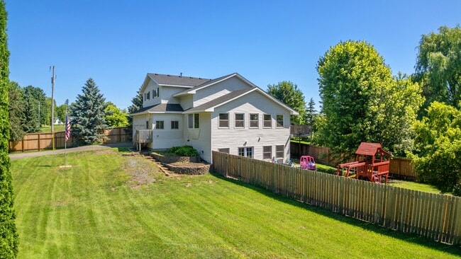 Building Photo - 645 US-12