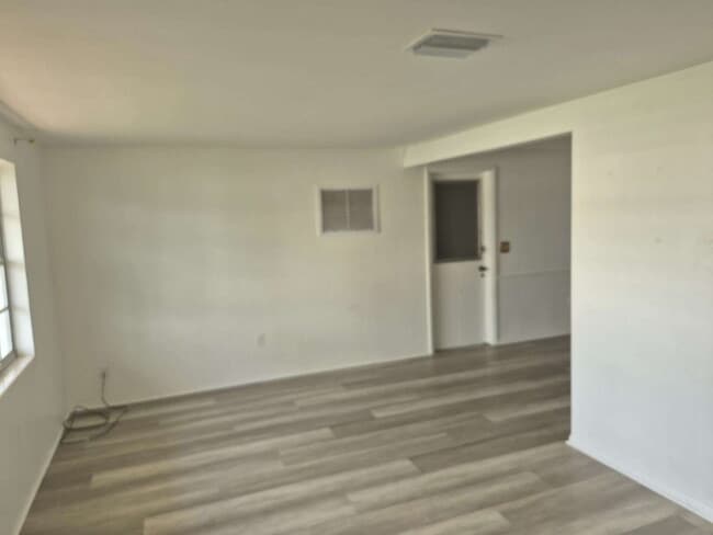 Photo - 2-Bed Home in Holiday, FL"