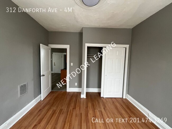 Photo - 312 Danforth Ave Unit 4M