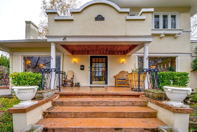 Photo - 3321 NE Peerless Pl