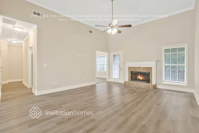 Photo - 193 Woodridge Dr