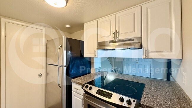 Photo - 5304 W Hearn Rd