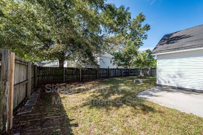 Photo - 5161 Eastway St