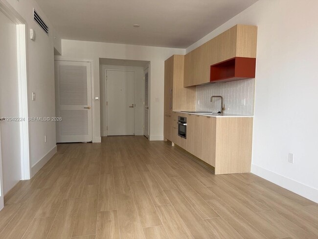 Photo - 90 NE 32nd St Unit 606