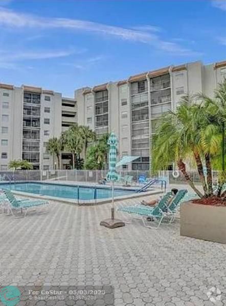 Building Photo - 3940 Inverrary Blvd Unit 302-A Rental