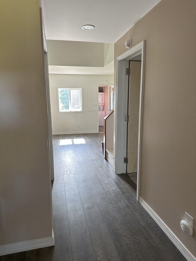 Photo - 2273 S County Line Rd