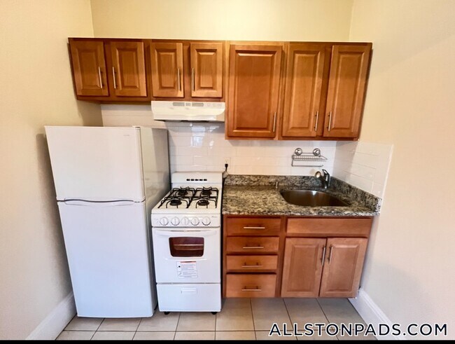 Photo - 441 Cambridge St Unidad 3