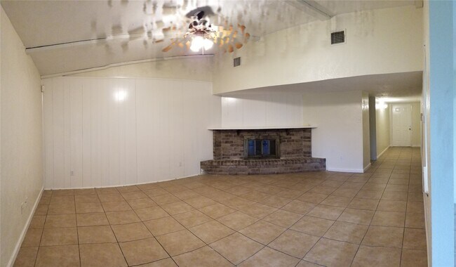 Photo - 15803 Danford Dr