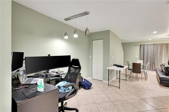 Photo - 2778 SE Birmingham Dr