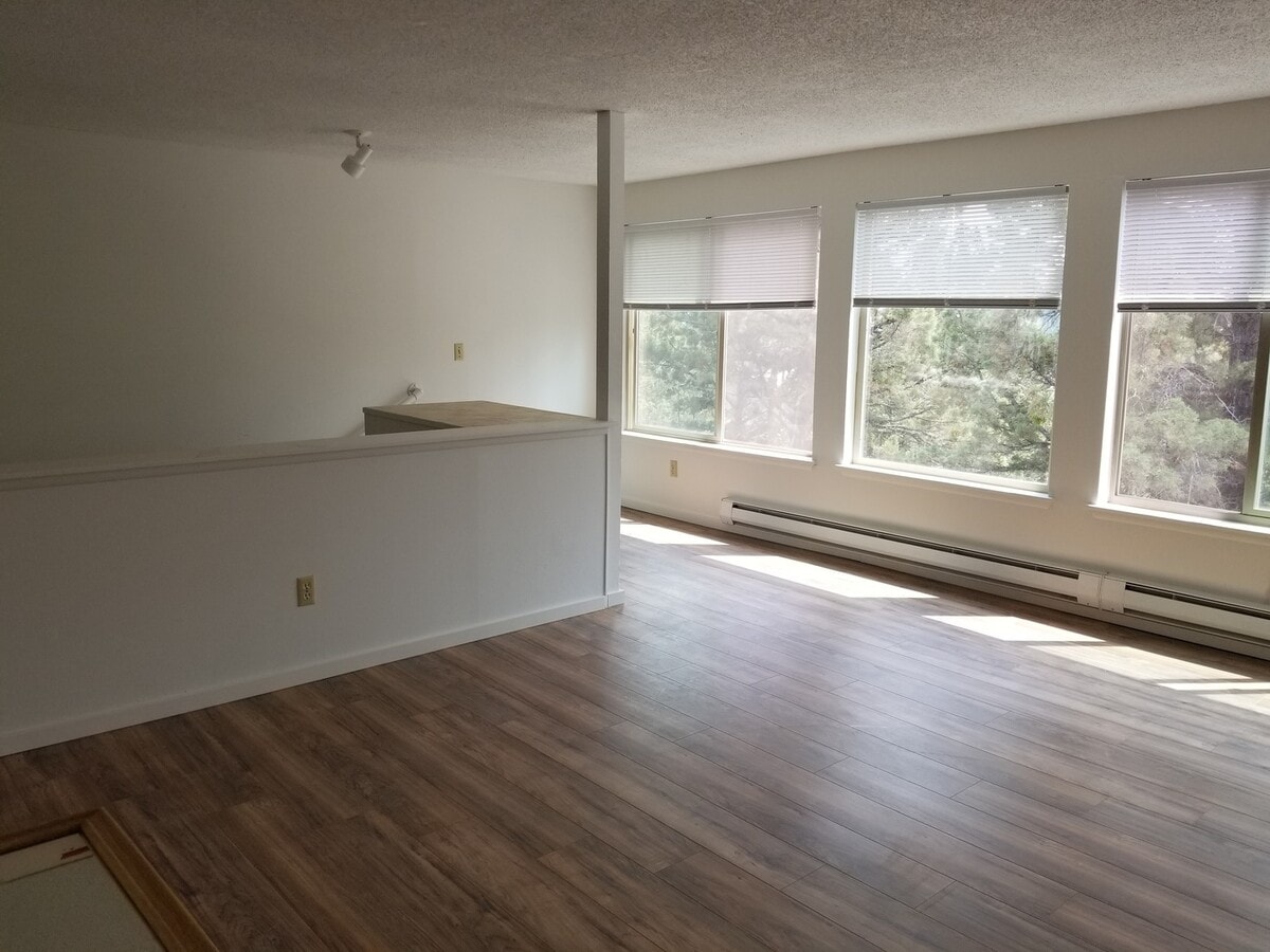 Photo - Juniper 1544-48 Unidad 1546