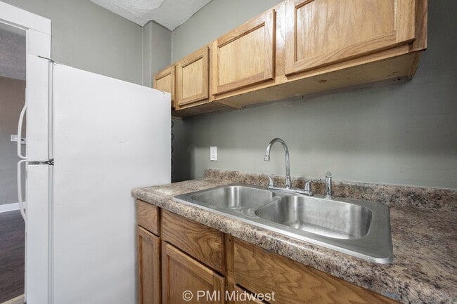 Photo - Charming 1 Bed Duplex with Full Bath in In...
