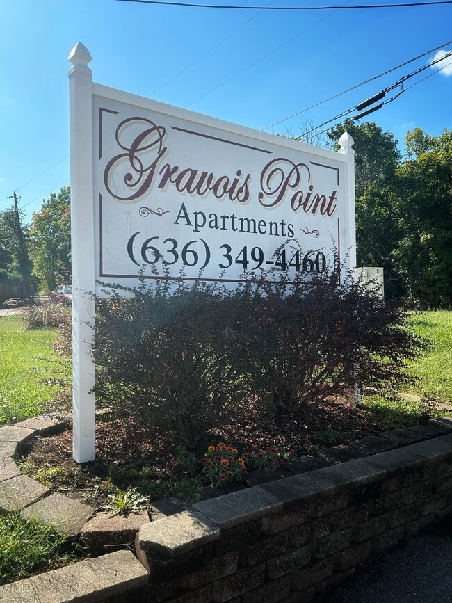 Gravois Point Apartments