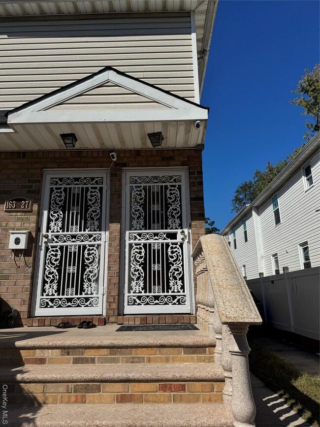Building Photo - 163-27 Phroane Ave Unit 2nd FL
