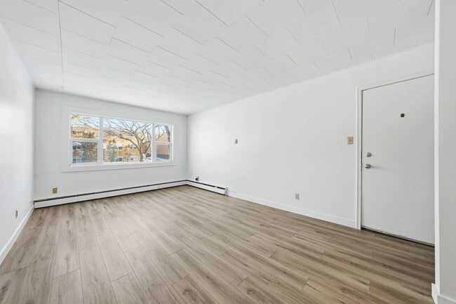 Photo - Retallack Apartments