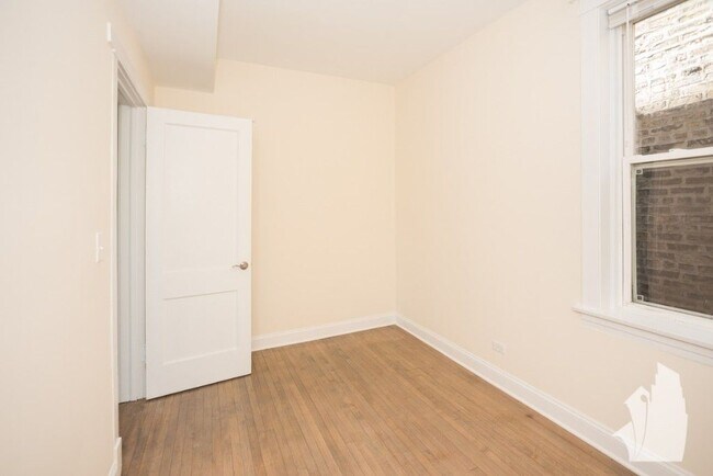 Photo - 2814 N Troy St Unit 3f