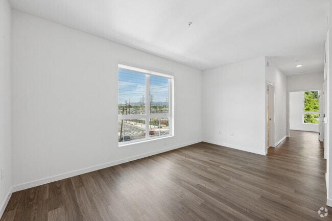 2BR, 2BA - 889SF - Living Room