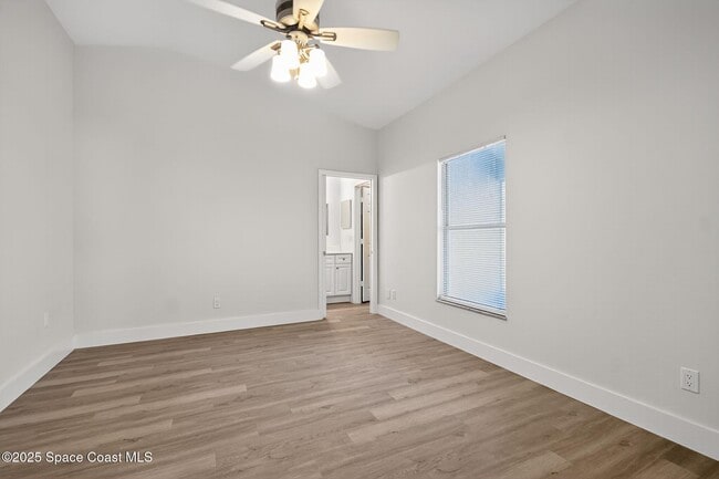 Photo - 1283 Goldenrod Cir NE House