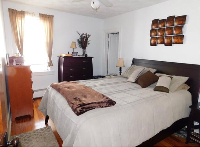 Photo - 242 Market St Unit 2