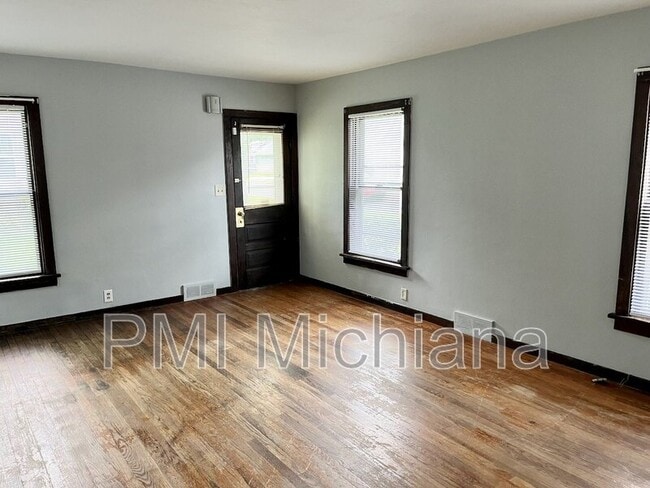 Photo - 1019 S Ironwood Dr Unidad Apt 1