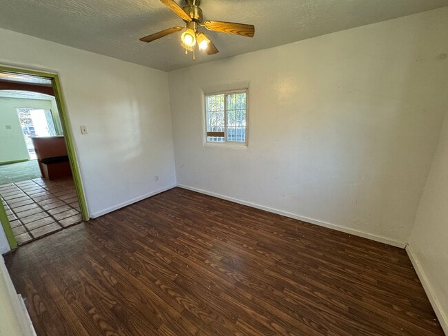 Photo - 334 Charleston St SE Unit A