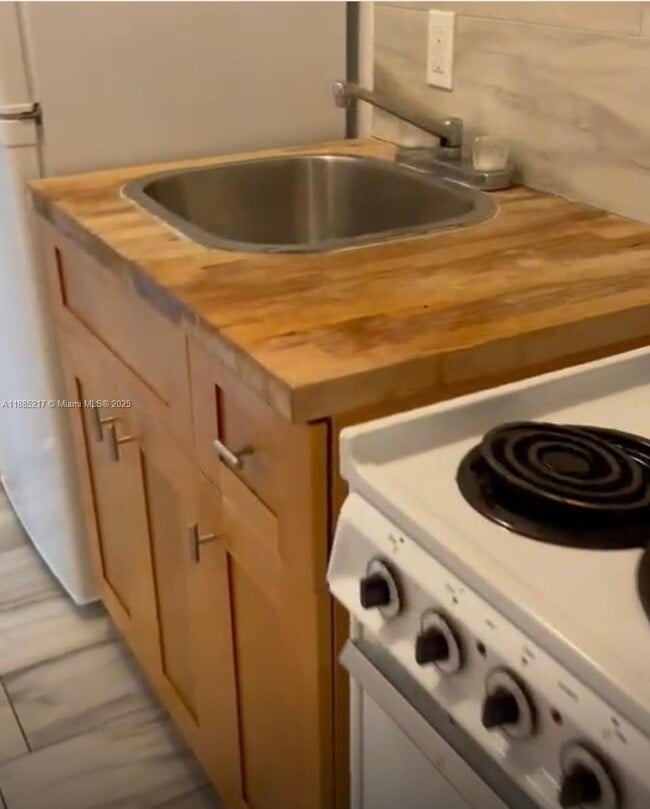 Photo - 506 18th St Unit B