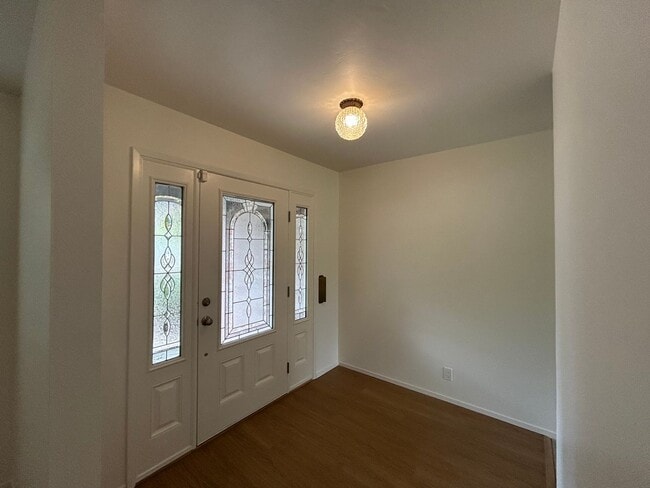 Photo - Welcome to this charming 2 bedroom, 2 bath home