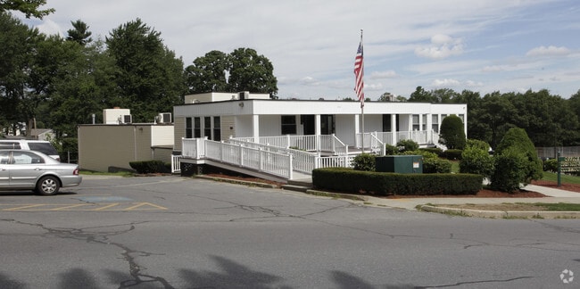 Riverside Village Apartments