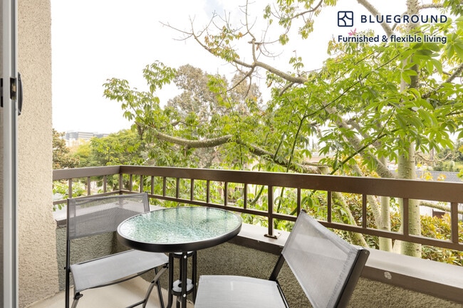 Photo - 467 Arnaz Dr Unidad FL3-ID366