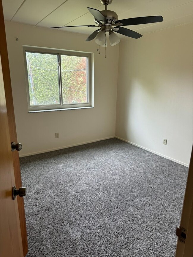 5th Ave Apartments