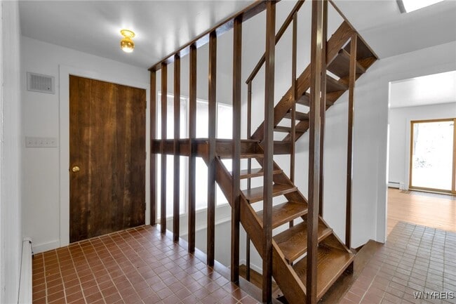 Photo - 2955 E Church St