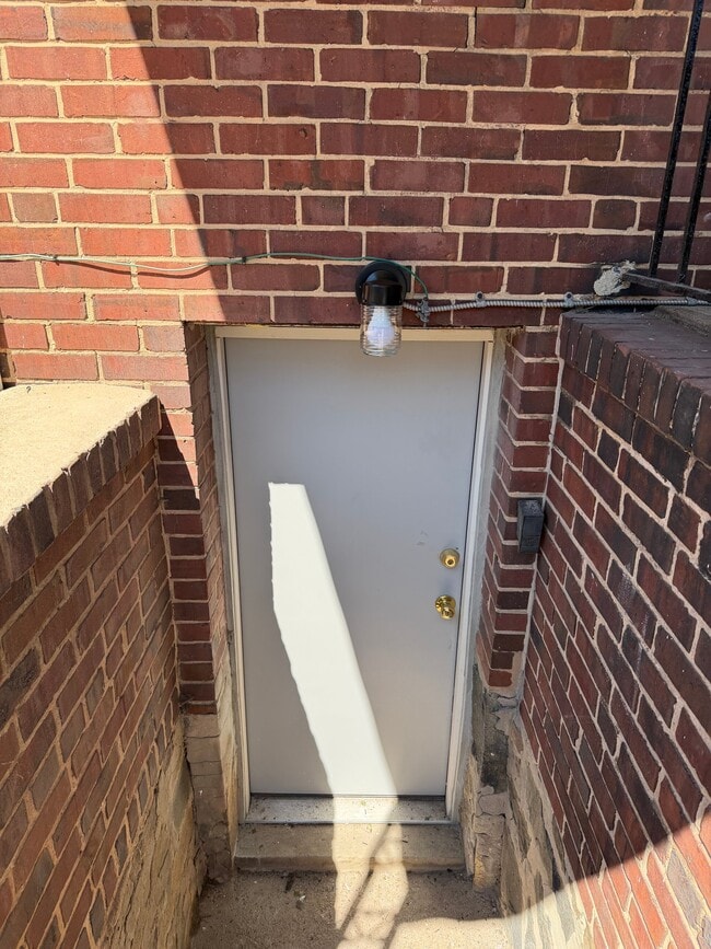 Photo - 2626 E Preston St