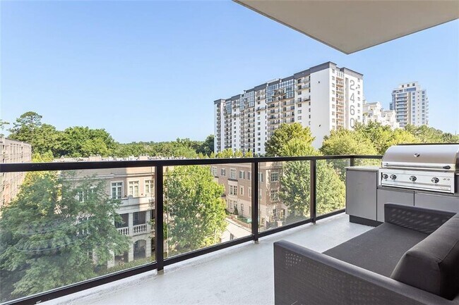 Photo - 2425 Peachtree Rd NE Unit 612