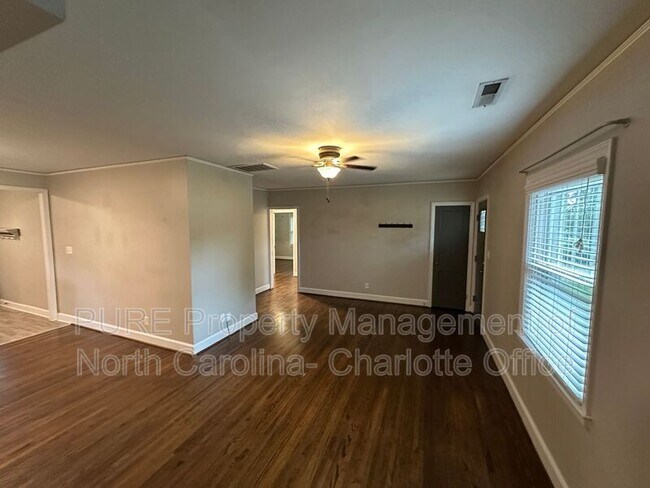Photo - 2615 Ashley Rd