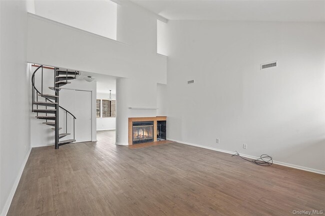 Photo - 132 Stonemeadow Dr