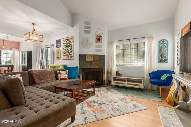 Building Photo - 930 N Mesa Dr Unit 2032