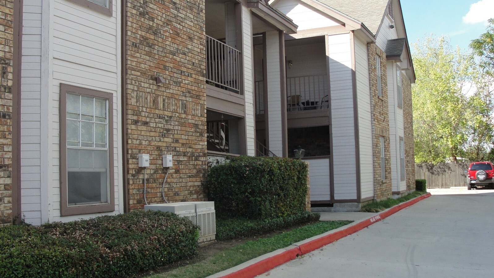 Arkansas Villa Apartments For Rent In Arlington Tx Forrent Com