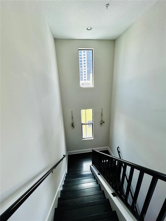 Photo - 919 Arlington Ave N
