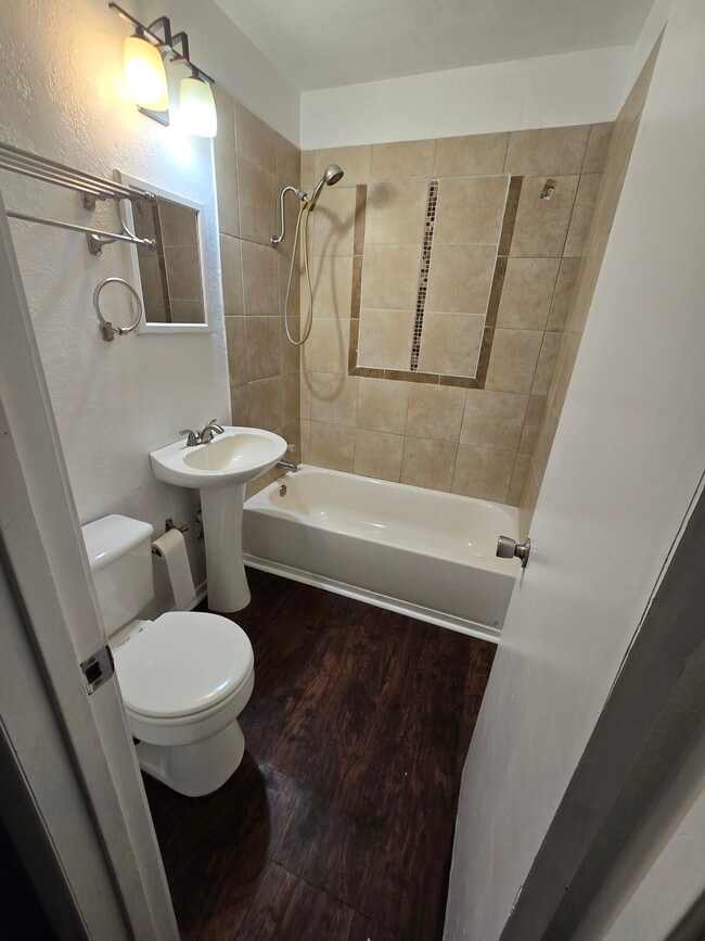 Photo - 179 Sharon St