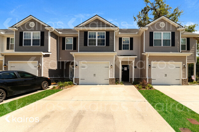 Photo - 102 Regis Way Townhome