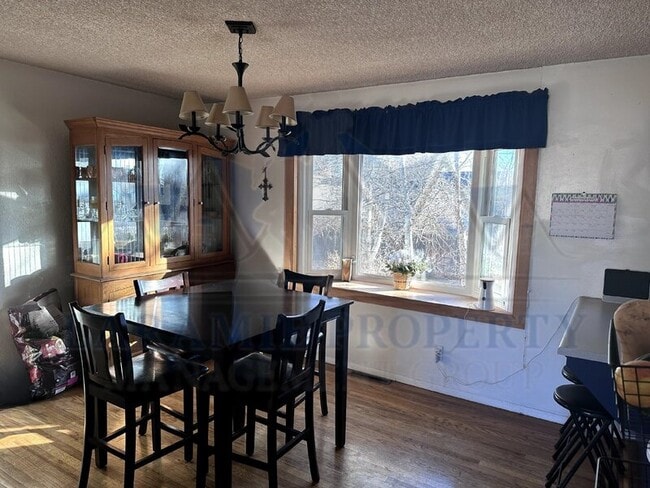 Photo - 1202 Mitchell St