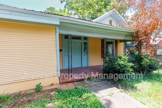 Photo - 2427 30th St SW