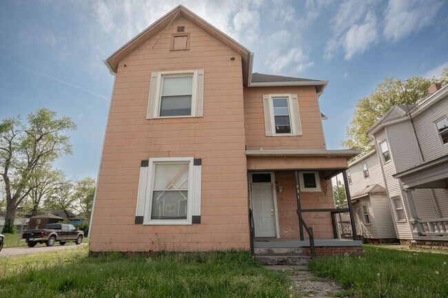 Photo - 731 S 7th St