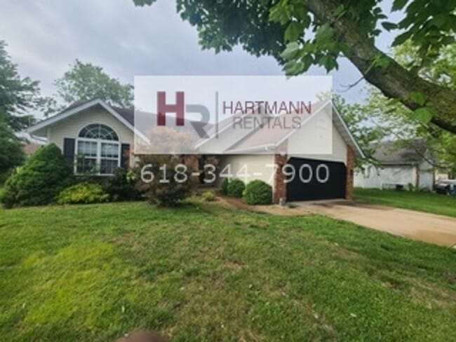 Building Photo - Three Bedroom Two Bath Ranch Home in Troy, IL!