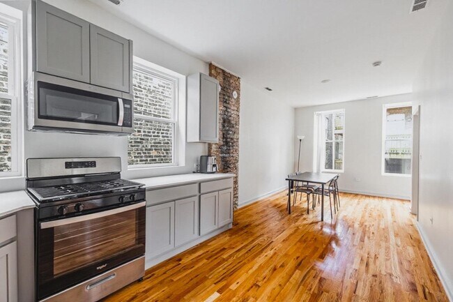 Photo - 1638 W 18th Pl Unidad 2R