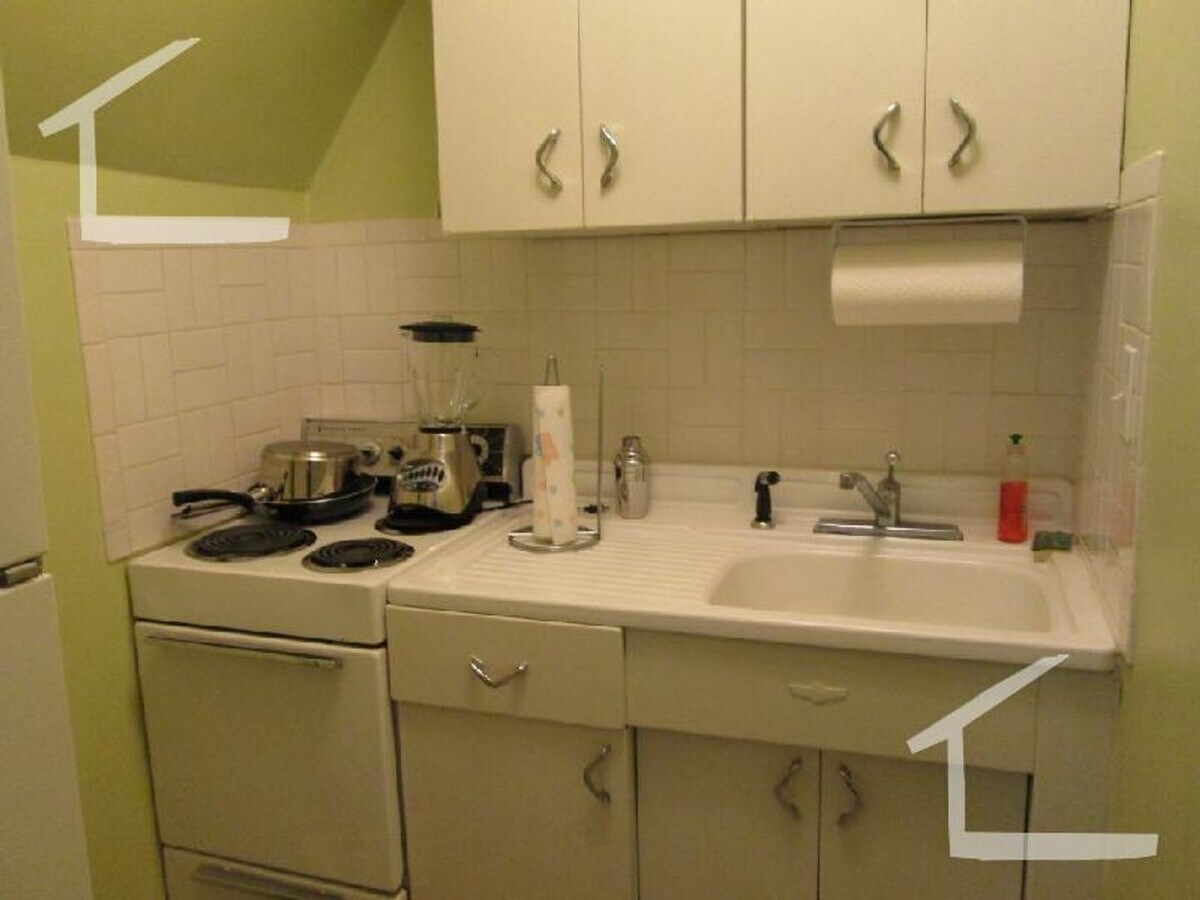 Photo - 1746 Beacon St