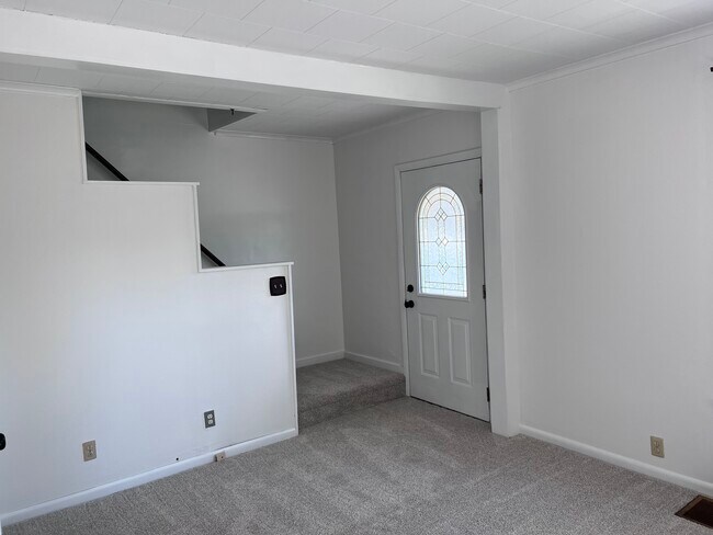 Photo - 141 Washington St