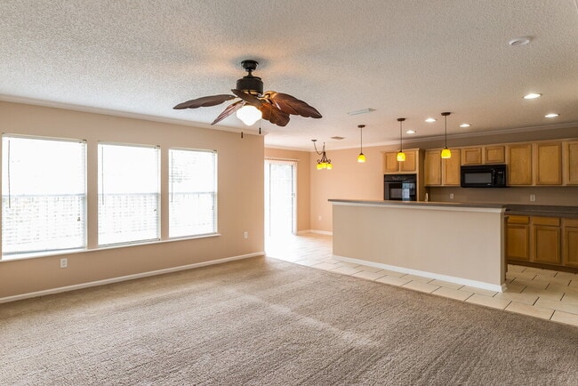 Photo - 1417 Heather Ct