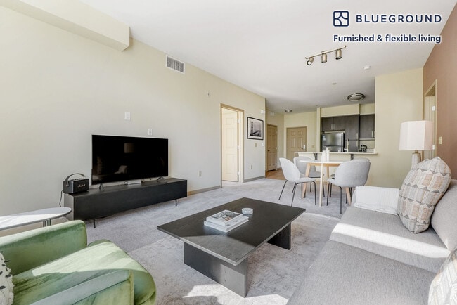 Photo - 5200 Iron Horse Pkwy Unidad SI FL4-ID1420