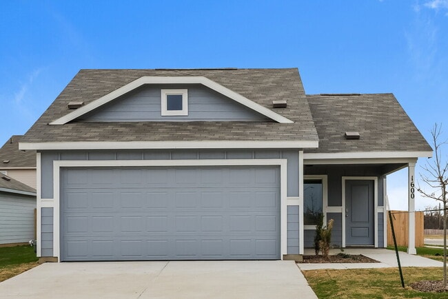 Building Photo - 1600 Limpkin Dr