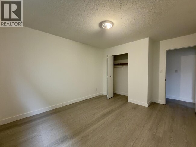 Photo - 9580 Blundell Rd